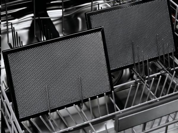 AEG CCS84751CB induksjonstopp med integrert ventilator