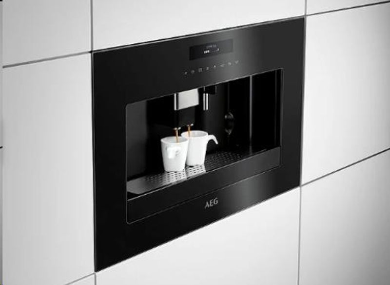 AEG KKE884500B KAFFEMASKIN